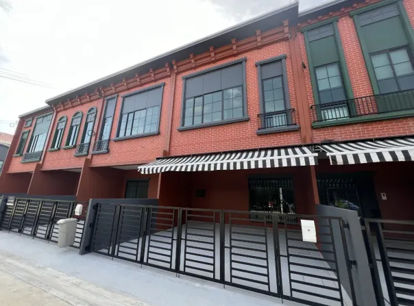 Lap Koi Sarakham O Bo Cho Samut Prakan 3003 Rd., Bang Phli Yai, Bang Phli, Samut Prakan 10540, THA, Bang Phli Yai, Samut Prakan