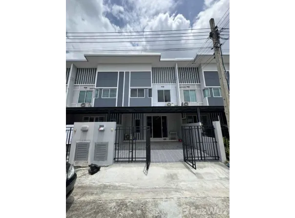 The Centro Rama Ix - Moterway, Khlong Song Ton Nun, Lat Krabang, Bangkok, 10520 Thailand, Lat Krabang,
