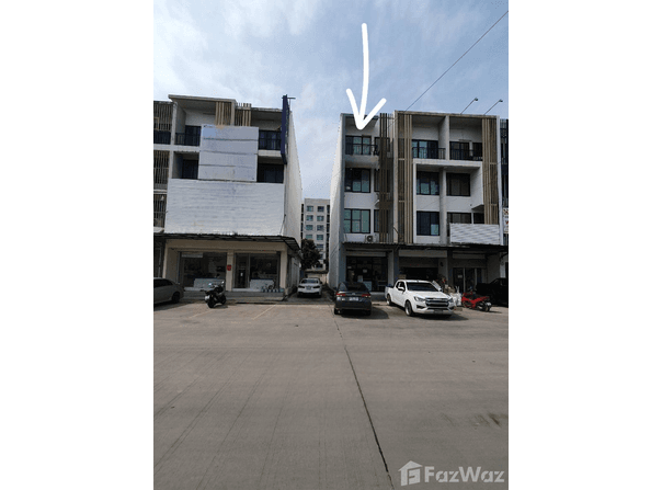 Stock4, Khet Song Ok 2 Road, Lam Pla Thio, Lat Krabang, Bangkok, 10520 Thailand, Lat Krabang,