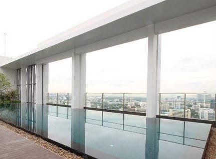 YLG, 653 ถนน นราธิวาสราชนครินทร์, Thung Maha Mek, Sathon, Bangkok, 10120 Thailand, Sathon,