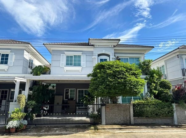 Golden Town 3, Khlong Kum, Bueng Kum, Bangkok, 10240 Thailand, Bueng Kum,
