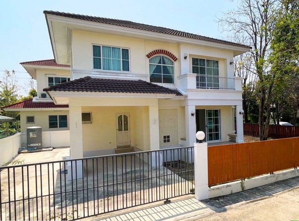 100/128 Chalong Krung 19 Yaek 2-4, Lam Pla Thio, Lat Krabang, Bangkok, 10520 Thailand, Lat Krabang,