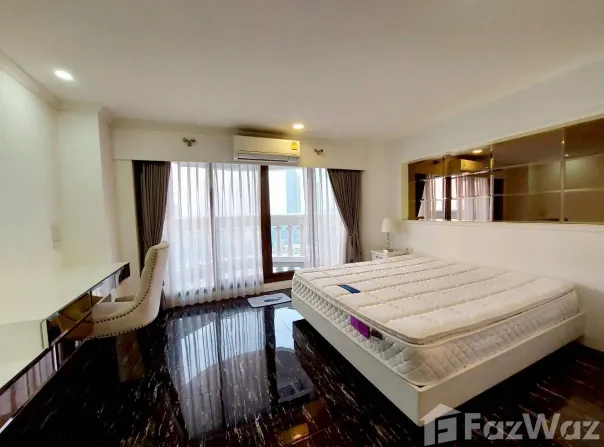 Charoen Krung Road, Si Lom, Bang Rak, Bangkok, 10500 Thailand, Bang Rak,