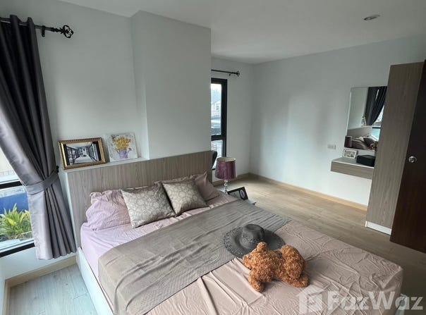 Omyim Dormitory, Soi Hokankha, Ratchadaphisek, Din Daeng, Bangkok, 10400 Thailand, Din Daeng,