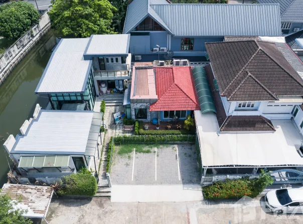 Ban Chaiyaphruek, Bang Phai, Bang Khae, Bangkok, 10160 Thailand, Bang Khae,
