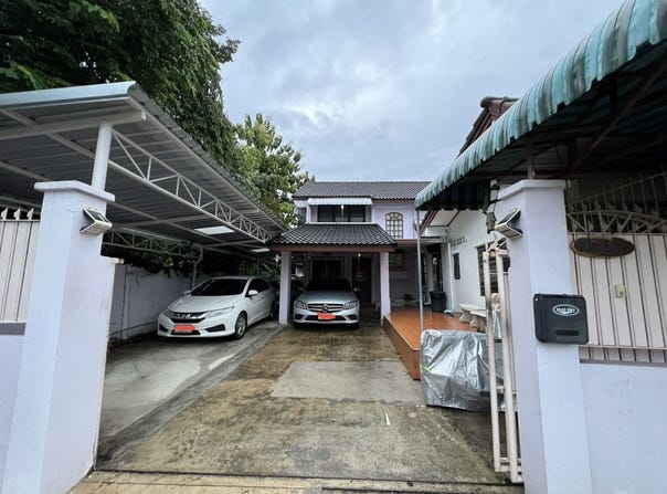 3/570 Hari Phunchai Road, Thung Song Hong, Lak Si, Bangkok, 10210 Thailand, Lak Si,