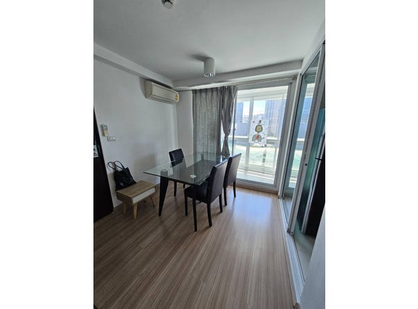 Chateau In Town Ratchada 19, Soi Chokchai Ruammit Yaek 29, Ratchadaphisek, Din Daeng, Bangkok, 10400 Thailand, Din Daeng,