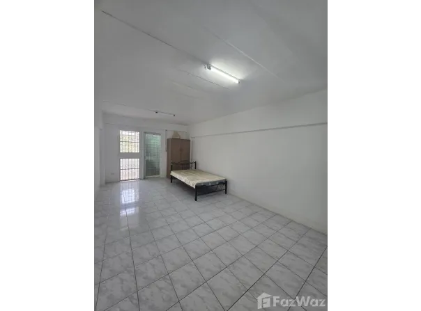 42 Nawamin 111 Yaek 2, Nawamin, Bueng Kum, Bangkok, 10230 Thailand, Bueng Kum,