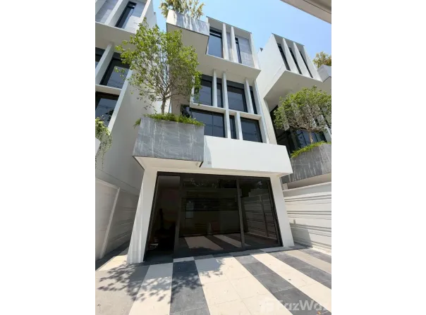 Thetsaban Rangsan Tai Road, Lat Yao, Chatuchak, Bangkok, 10900 Thailand, Chatuchak,