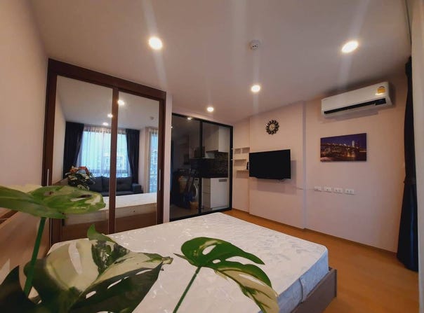 The Key Mrt Phetkasem 48, เพชรเกษม 46/2, Bang Wa, Phasi Charoen, Bangkok, 10160 Thailand, Phasi Charoen,