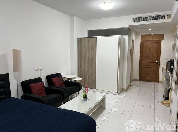 Gam-Station, Bang Lam Phu Lang, Khlong San, Bangkok, 10600 Thailand, Khlong San,