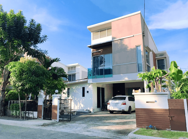 Paotung Chipatha, Khlong Song Ton Nun, Lat Krabang, Bangkok, 10520 Thailand, Lat Krabang,