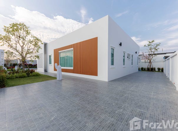 Muban Phloen Phrueksa, Wang Phong, Pran Buri, Prachuap Khiri Khan, 77120 Thailand, Pran Buri,