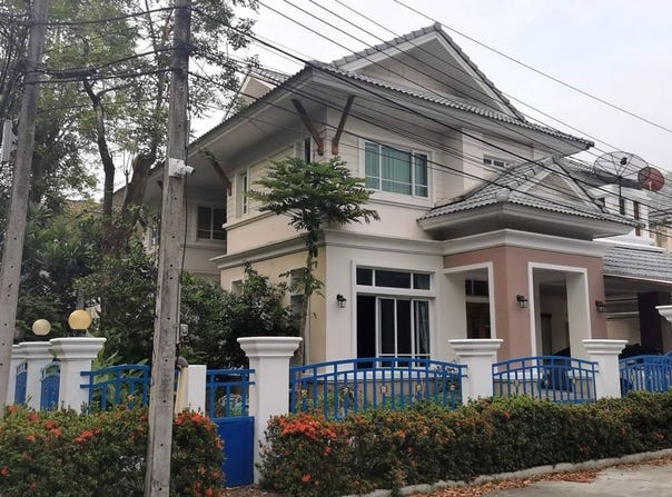 Luxury Flower, Rat Phatthana Road, Rat Phatthana, Saphan Sung, Bangkok, 10240 Thailand, Saphan Sung,