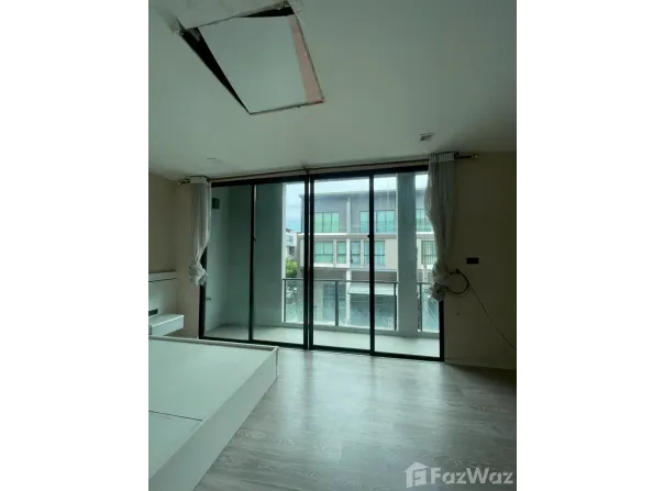 Baanklangmuang Viphawadi 64, Baan Klang Muang Urbanion Vibhavadi, Talat Bang Khen, Lak Si, Bangkok, 10210 Thailand, Lak Si,