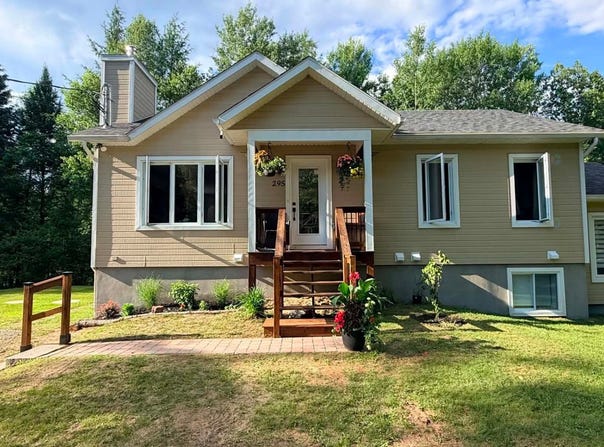 297 8e Rang, Mont-Tremblant, QC J8E 1X1