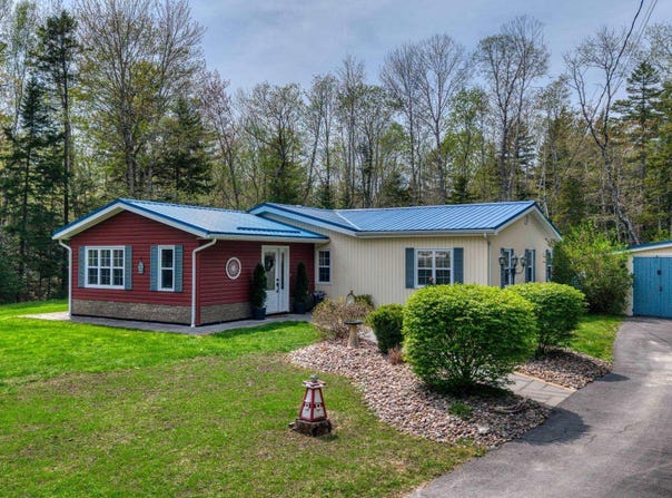 245 Forest Drive, Hemford, NS B0R 1E0