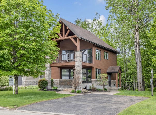 405 Rue des Mésanges, Beaupré, QC G1A 1E0