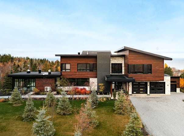 898 Rue D'Youville, Rimouski, QC G5L 0C6