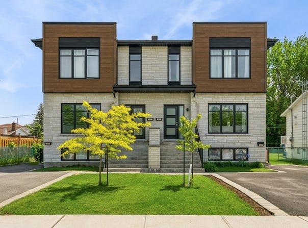 3895 3897 Rue Lewis, Longueuil (Saint-Hubert), QC J3Y 4G7