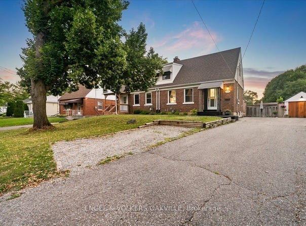 108 Lorne Crescent, Kitchener, ON N2M 3Y5