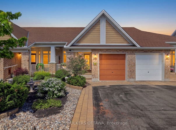 260 Bulrush Crescent, Blossom Park - Airport and Area, ON K1T 0E5