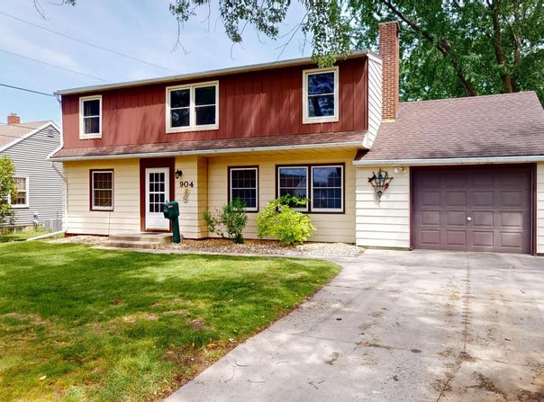 904 Clausen Avenue, Albert Lea, MN 56007