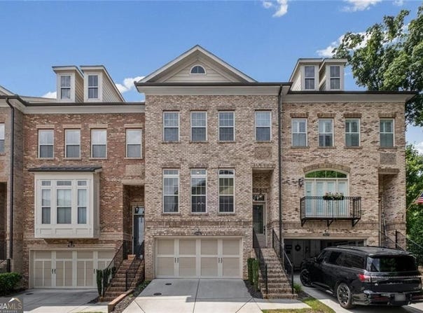 1044 Township Square, Alpharetta, GA 30022