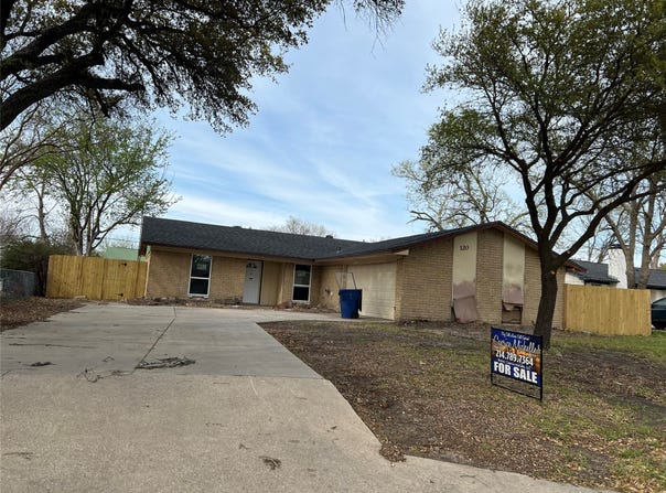 120 Darrell Drive, Heath, TX 75032