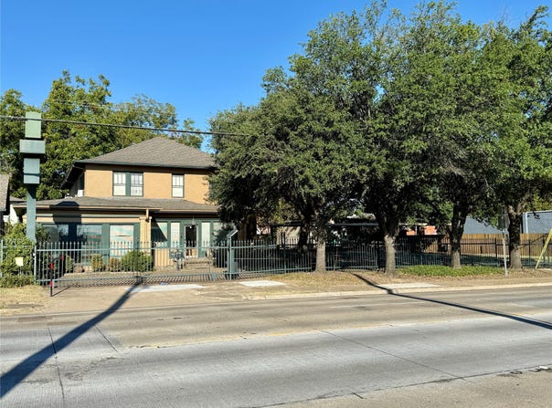 203 N Rockwall Avenue, Terrell, TX 75160
