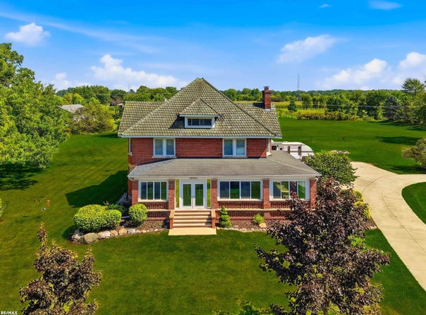79900 North Avenue, Armada, MI 48005