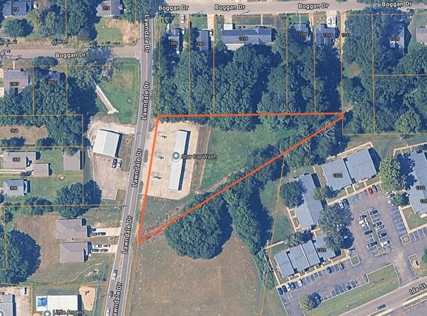 308 Lawndale Dr, Tupelo, MS 38801