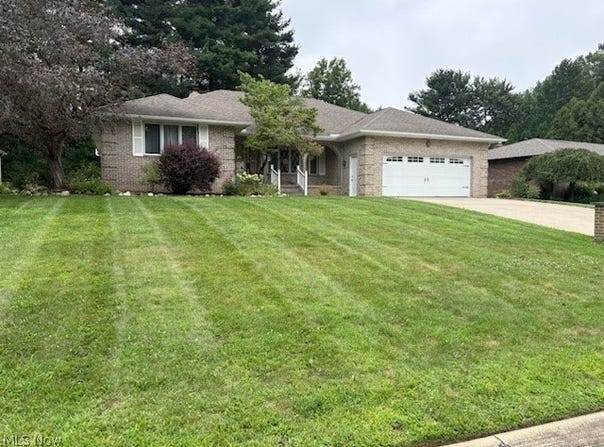 3986 April Drive, Uniontown, OH 44685