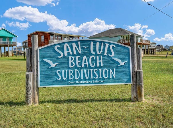 4415 Palm, Freeport, TX 77541