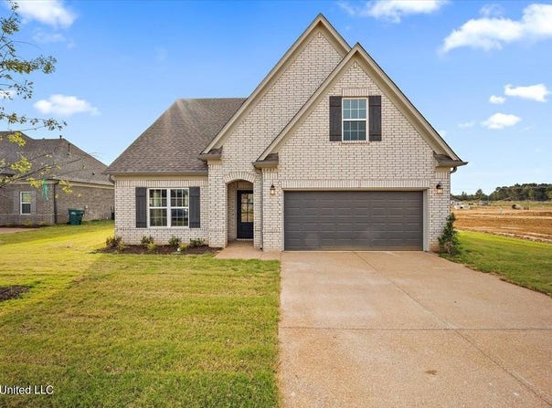 13734 Jack Thomas Boulevard, Olive Branch, MS 38654