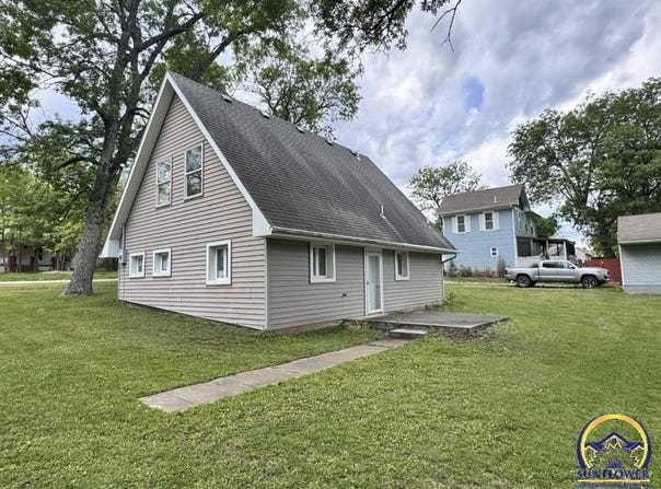 621 S Ash ST, Lyndon, KS 66451