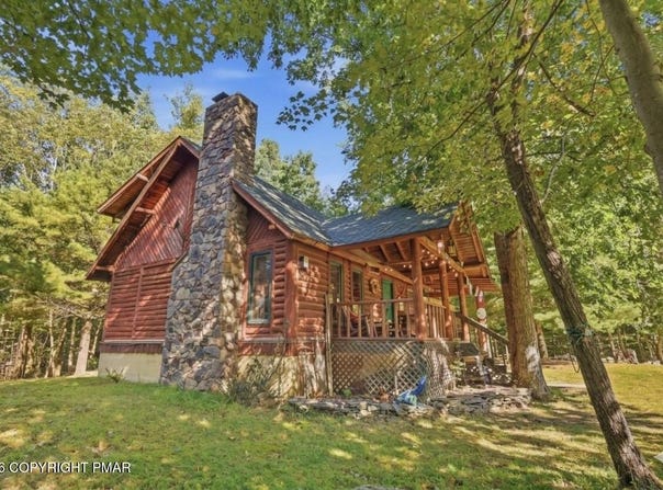 3130 Stony Run Lane, Cresco, PA 18326