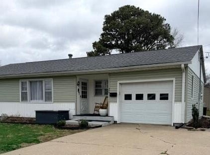 306 High St, Marshall, MO 65340