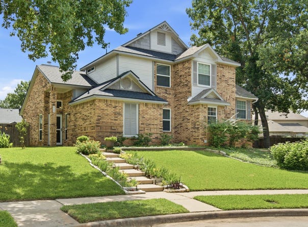 2702 Ansley Court, Euless, TX 76039