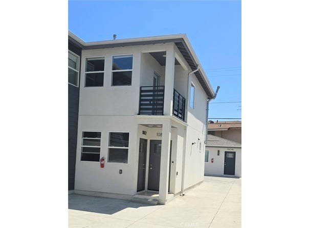 10824 Long Beach Blvd, Lynwood, CA 90262