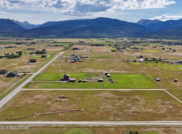 159 E 4500 S, Victor, ID 83455