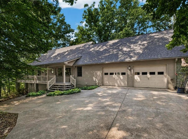 215 Shoreline Circle, Austin, KY 42123