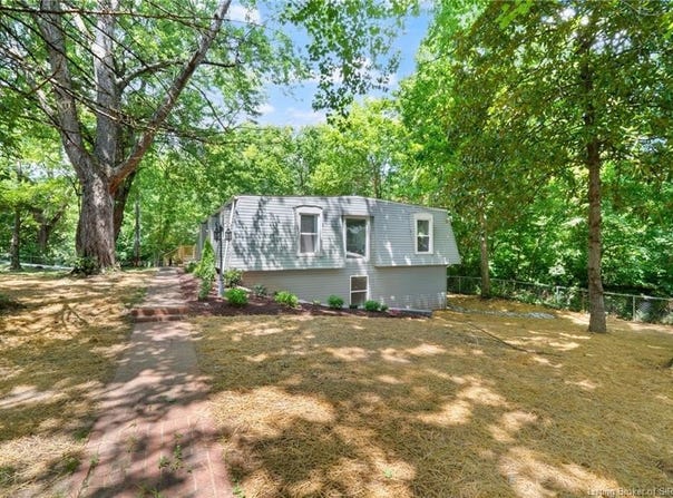 2540 E Oak Street, New Albany, IN 47150