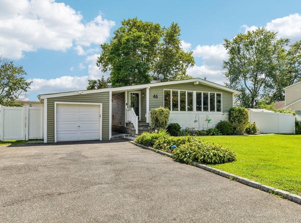 46 Beecher Avenue, East Islip, NY 11730