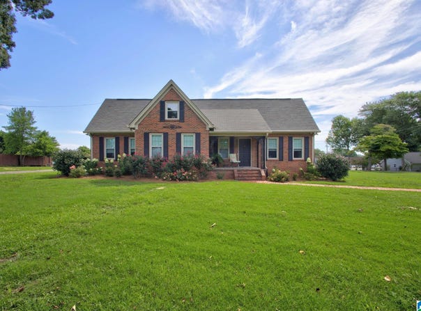 400 5TH STREET, CLANTON, AL 35045