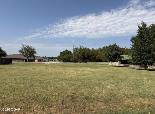 Lexie Lane, Carthage, MO 64836