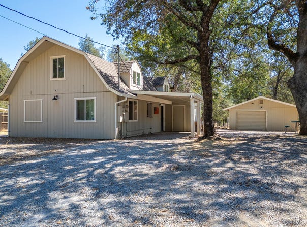 13911 Blue Ridge Drive, Redding, CA 96003