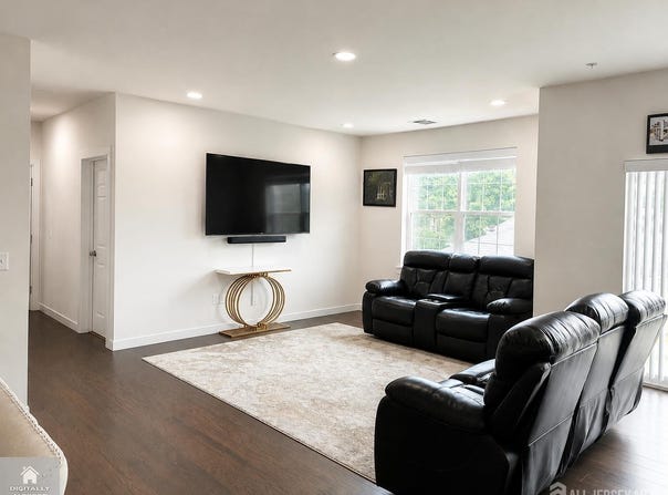 732 Lorhan Drive, Piscataway, NJ 08854