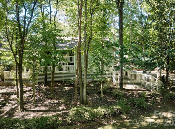 70 Honeysuckle Woods, Lake Wylie, SC 29710