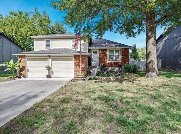 724 Valerie Lane, Gardner, KS 66030